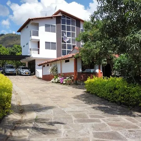 Hotel Resort Campestre Puerta Del Sol - San Gil Exterior photo