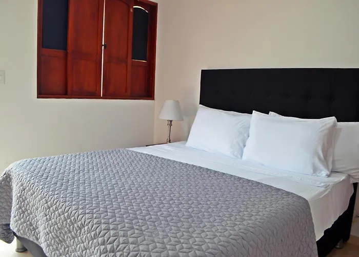 Hotel Resort Campestre Puerta Del Sol - San Gil