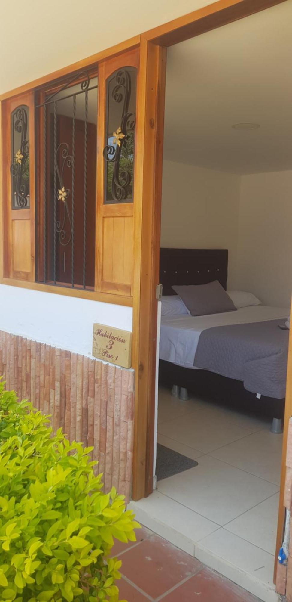 Campestre Puerta Del Sol - *